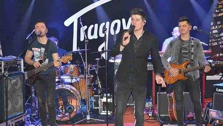 Tragovi 4